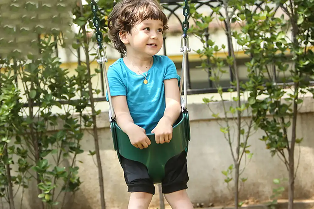 bucket swing